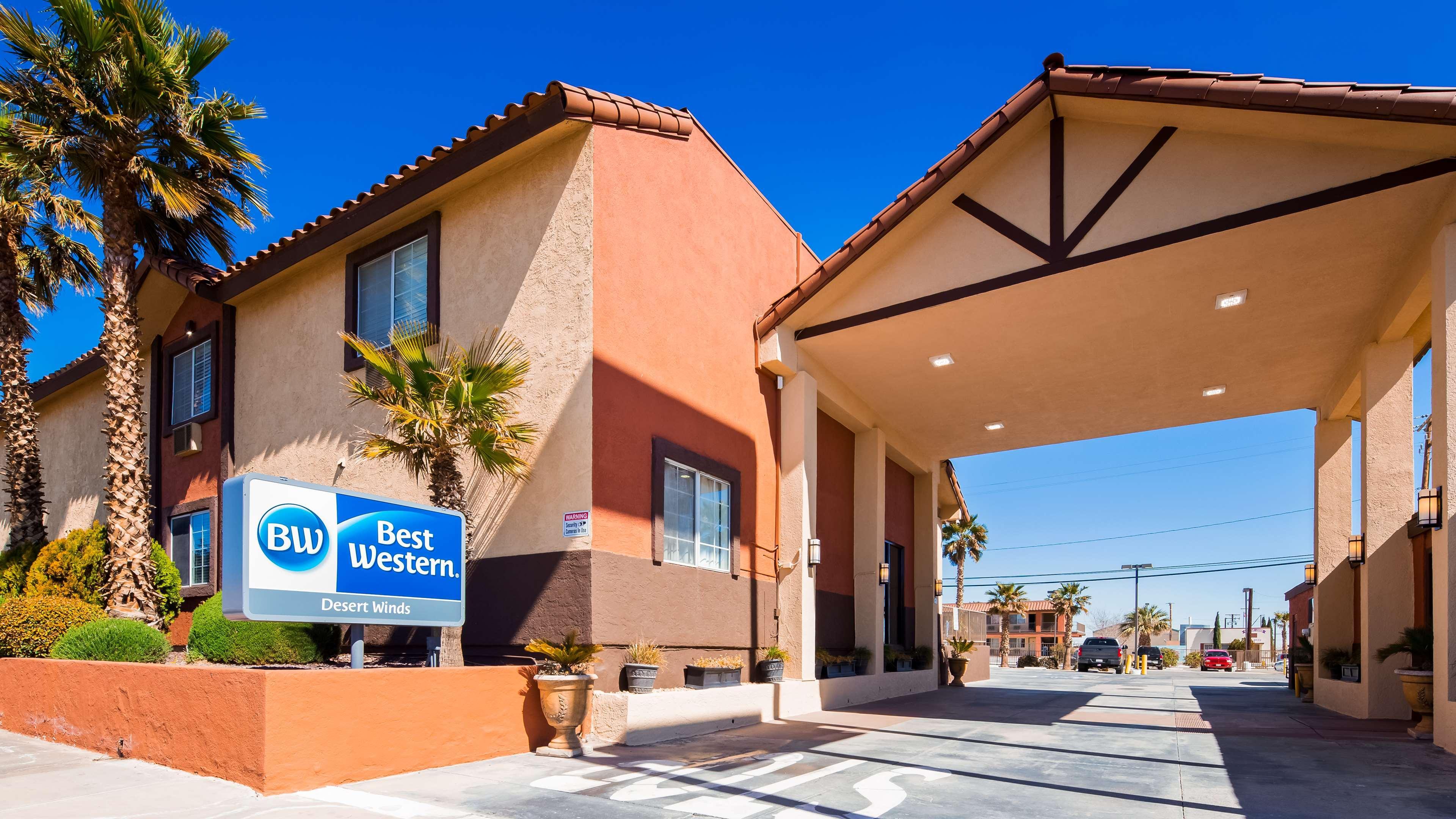 Best Western Desert Winds Mojave Exterior photo