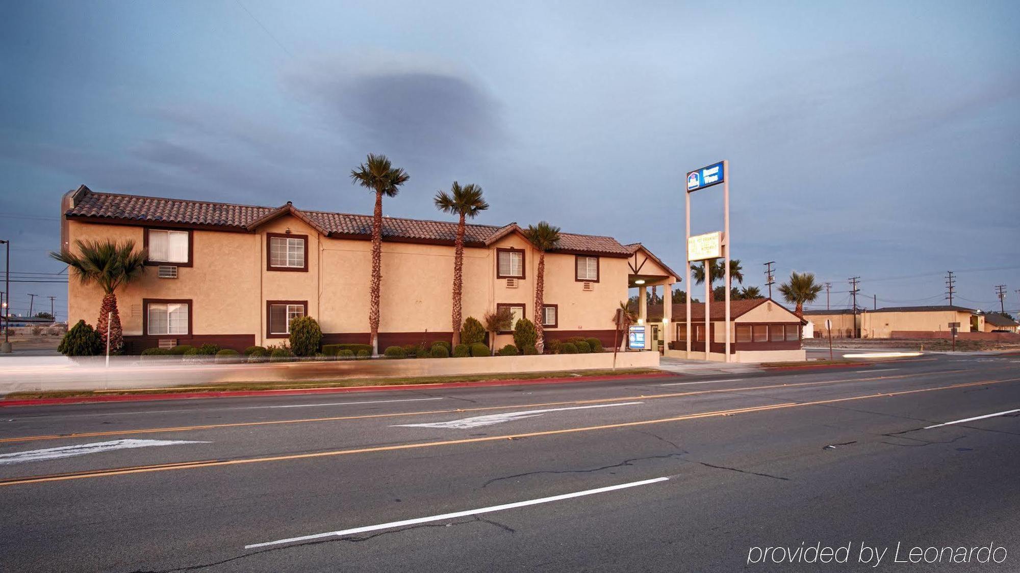 Best Western Desert Winds Mojave Exterior photo