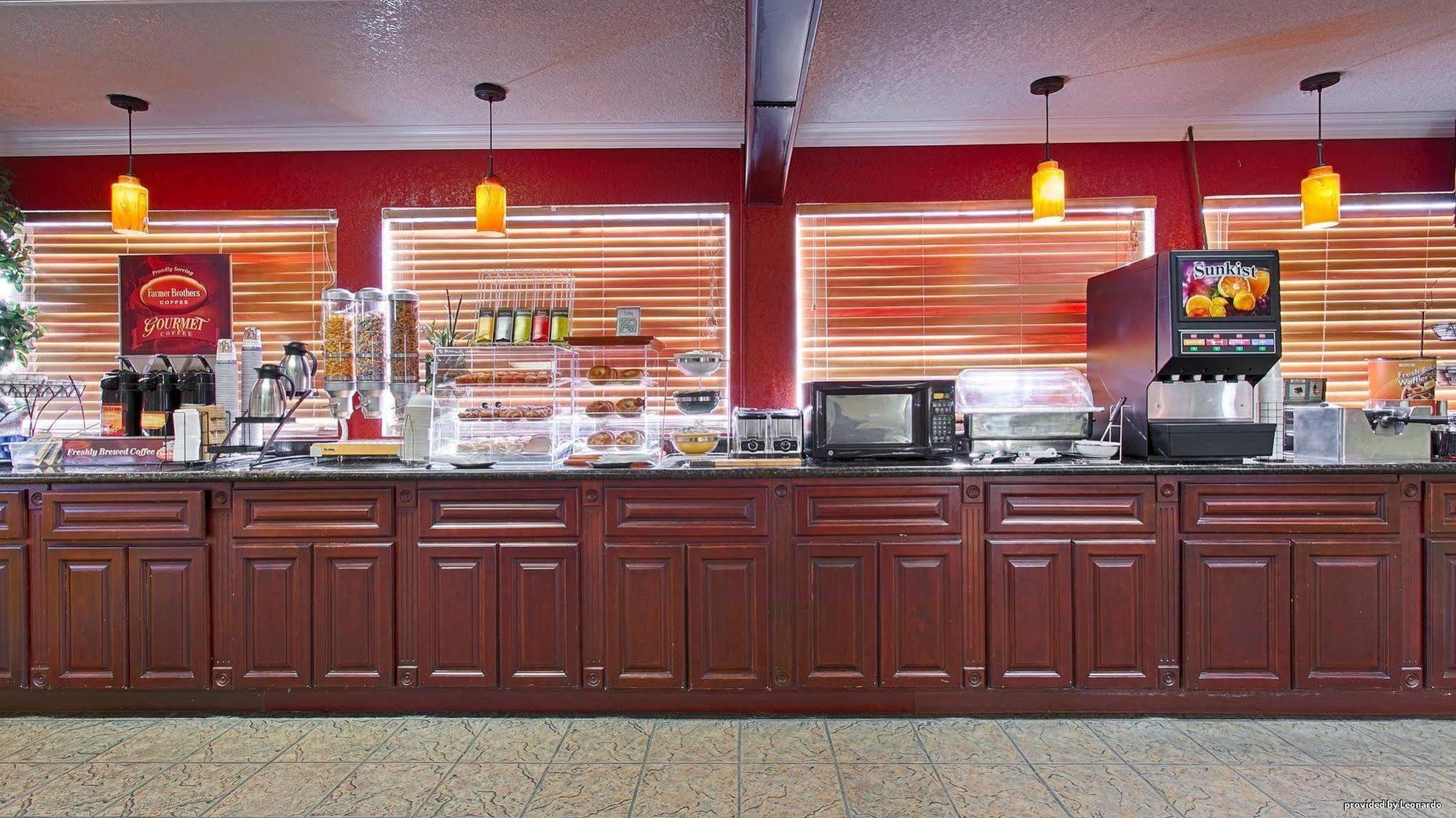 Best Western Desert Winds Mojave Exterior photo